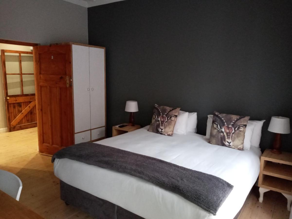 Two Fat Owls Guesthouse Джордж Экстерьер фото